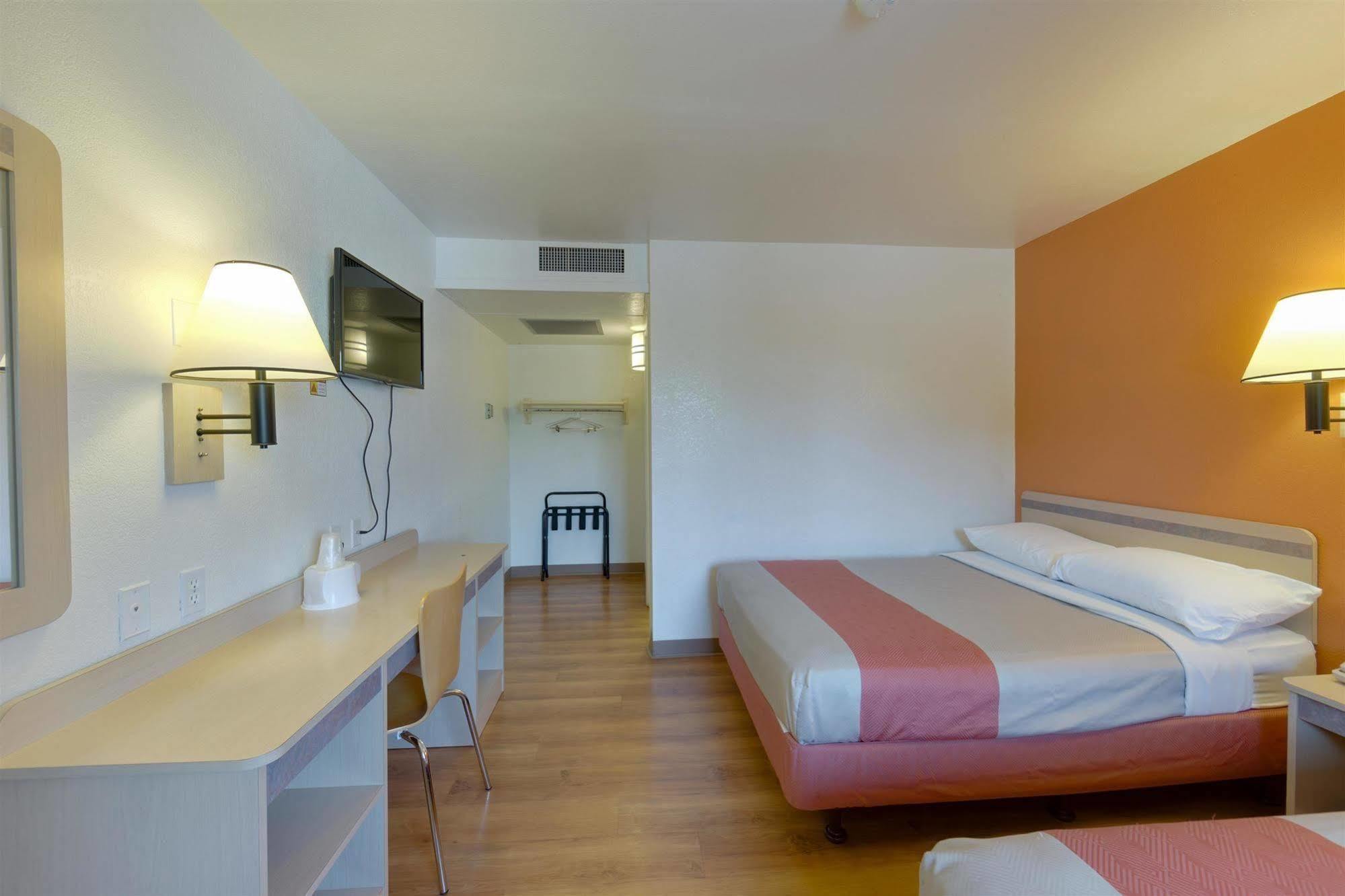 Motel 6 Weed - Mount Shasta Luaran gambar