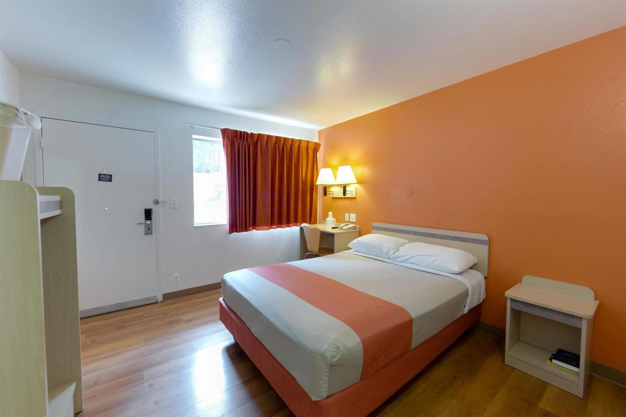Motel 6 Weed - Mount Shasta Luaran gambar